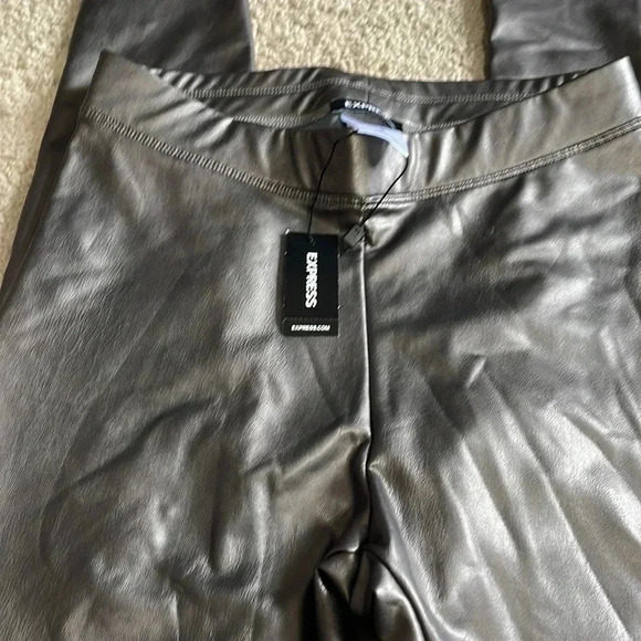 Silver pleather Express leggings size small NWT - Picture 4 of 4